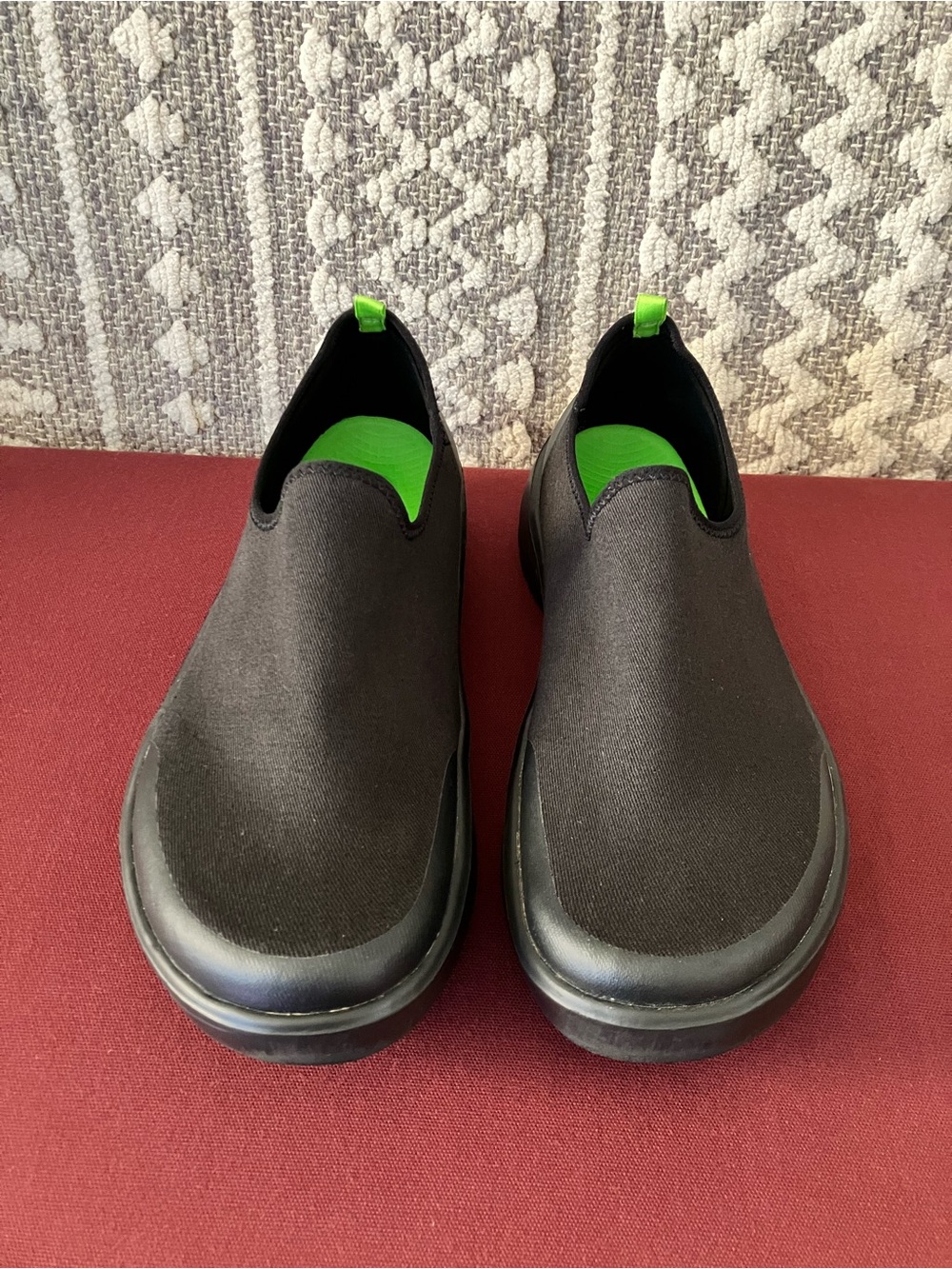 OOFOS Black Slip-On Flats - Recovery Shoes - Plantar Fasciitis Relief - Size 10